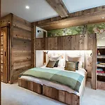 木屋 Forest Lodge, A Luxury With Sauna And Jacuzzi