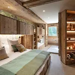 木屋 Forest Lodge, A Luxury With Sauna And Jacuzzi