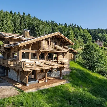 Chalet Forest Lodge, A Luxury With Sauna And Jacuzzi