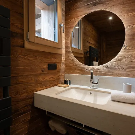 Forest Lodge, A Luxury With Sauna And Jacuzzi Chalet *