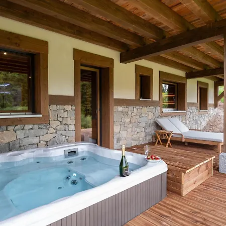 Chalé Forest Lodge, A Luxury With Sauna And Jacuzzi